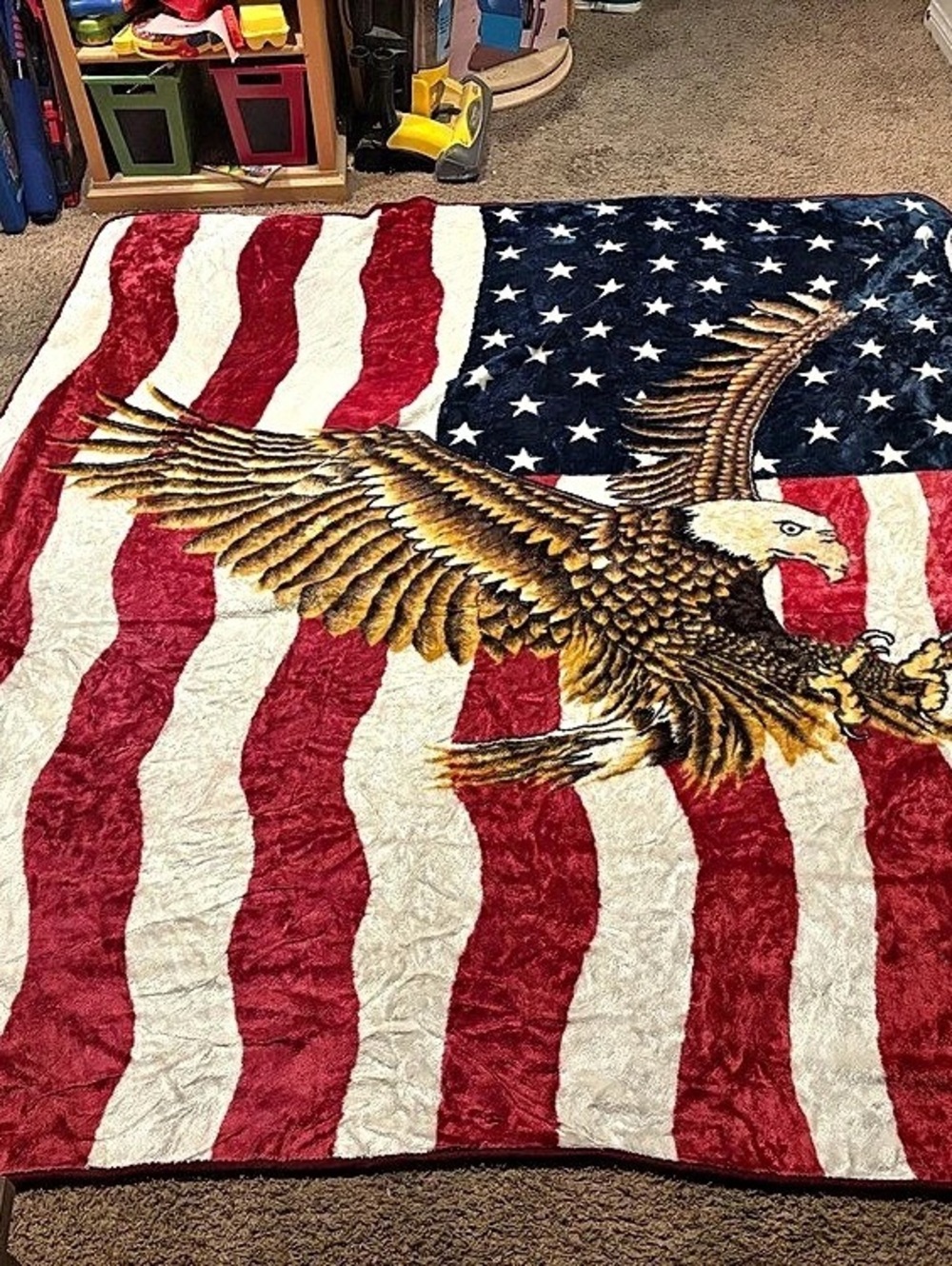 Patriotic heavy fleece "mink" style blanket
King Size: Approximately 80"' × 96"